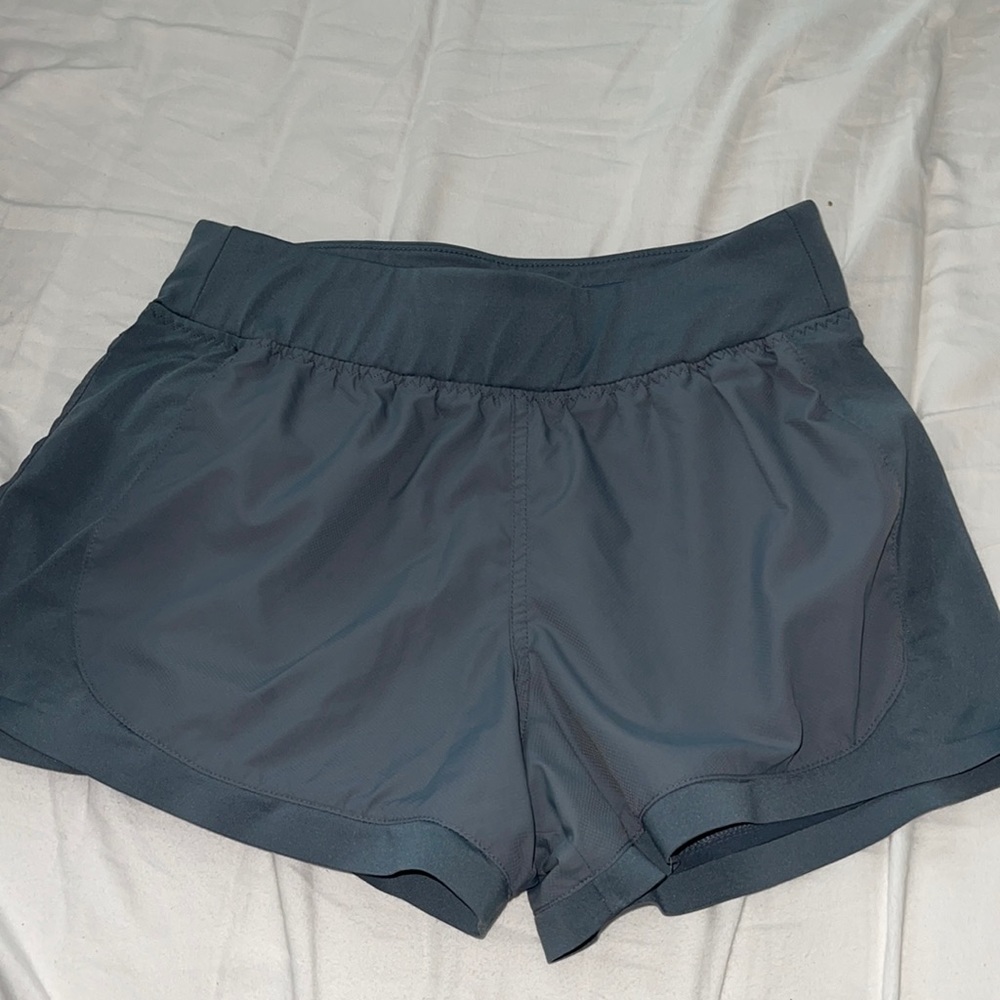 Athleta shorts in Grey Size S